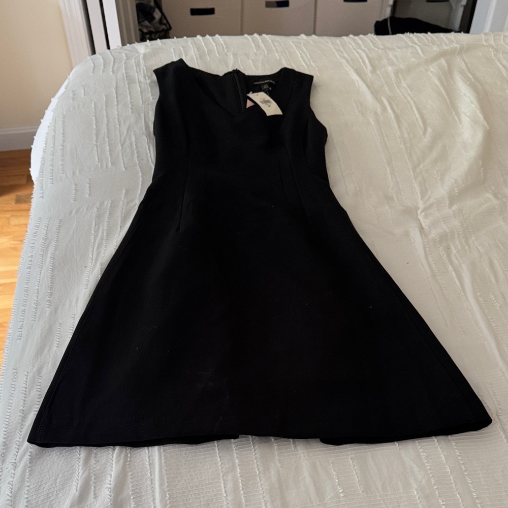 Elegant Black Sleeveless Dress